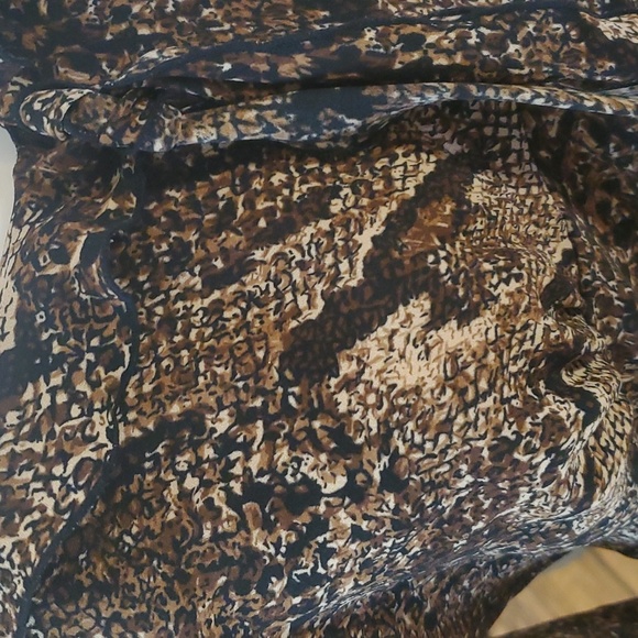 Fashion Bug flowing reptile print top - Picture 7 of 9